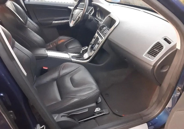 Volvo XC 60 cena 58900 przebieg: 187000, rok produkcji 2015 z Turek małe 67
